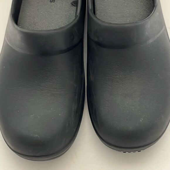 Crocs Women's Black Neria Pro II Dual Comfort Slip On Work Clogs Size 6 - Picture 5 of 10